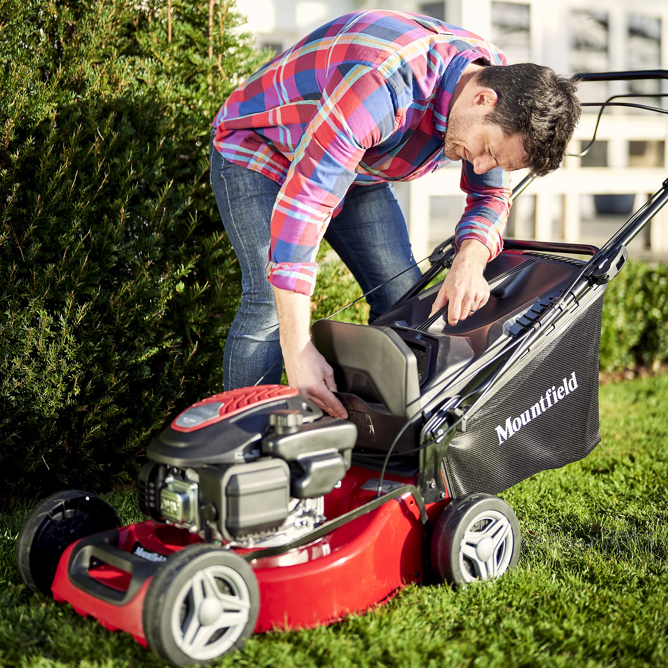 Mountfield SP185 139cc Petrol Rotary Lawnmower - Image 4