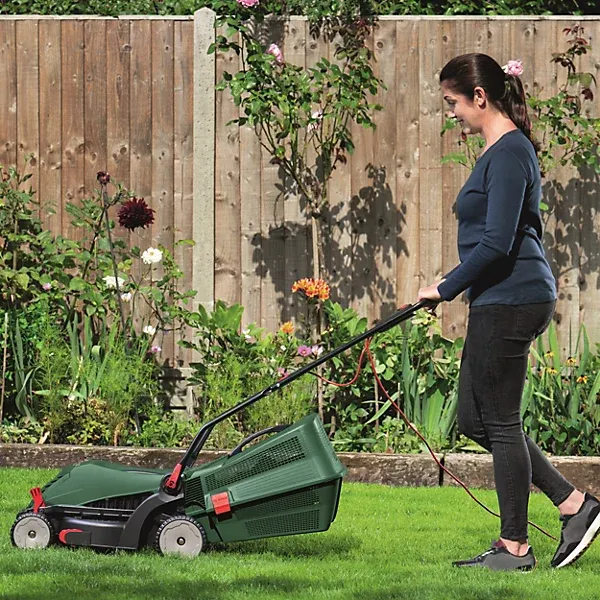 Bosch UniversalRotak 34-410 Corded Rotary Lawnmower - Image 5